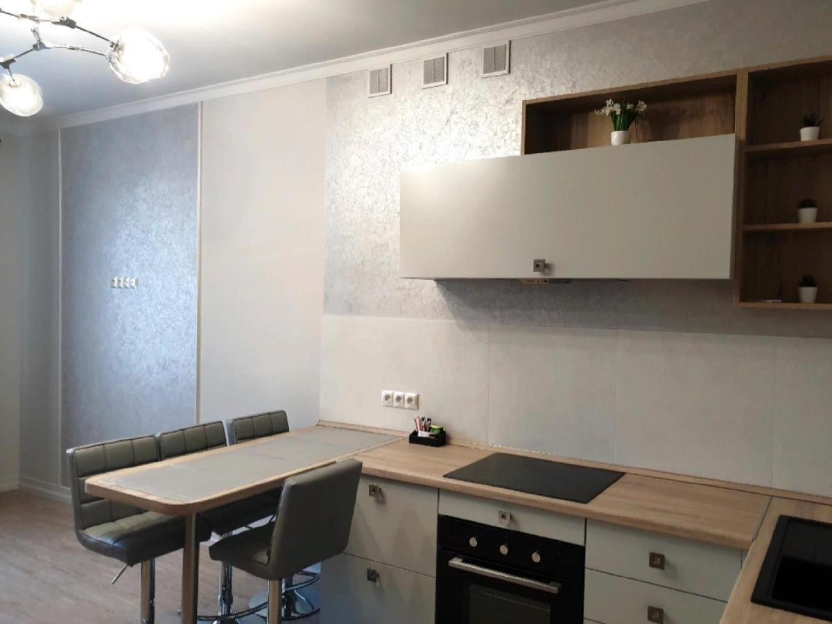 Apartment Sweethome 1 Free Parking Uzjhorod Exteriör bild